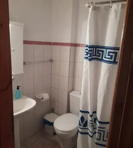 アパートホテル Violatos 3*